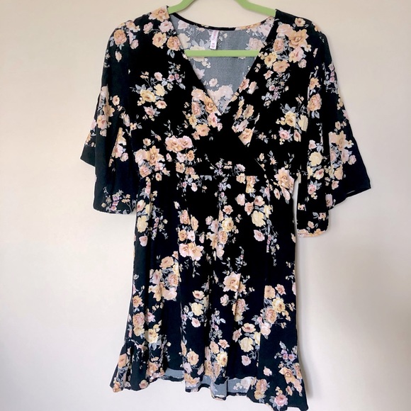 Black Floral Dress w/ Cinch Waist and V-Neck - Picture 1 of 5